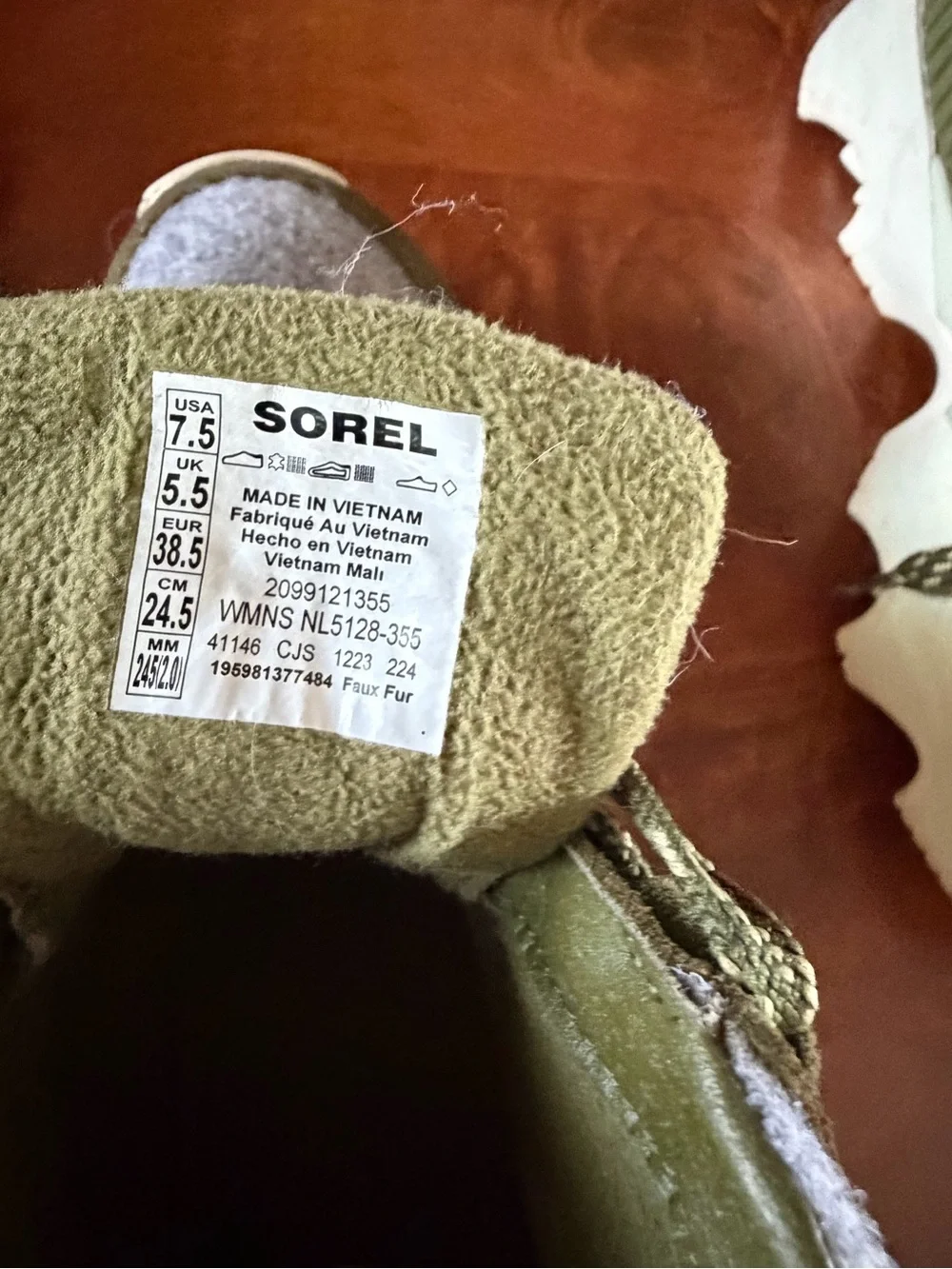 Sorel Olive Green & Light Gray Chunky Ankle Booties